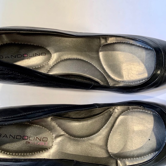 Bandolino, Black Pump - Picture 4 of 5